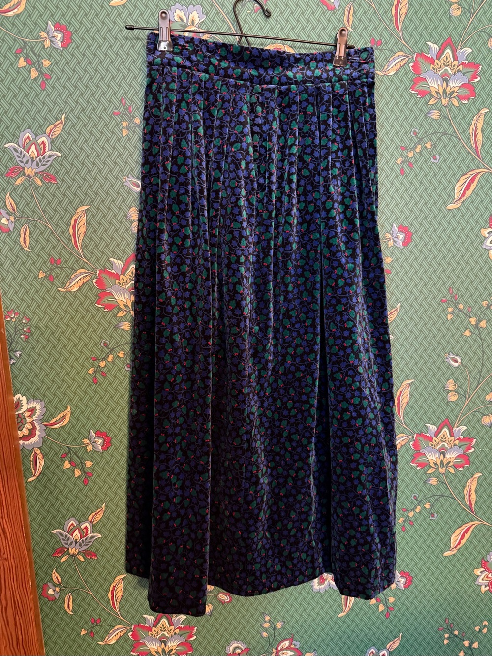 Women’s Vintage 100% Cotton Floral Pleated Skirt- Made in USA!